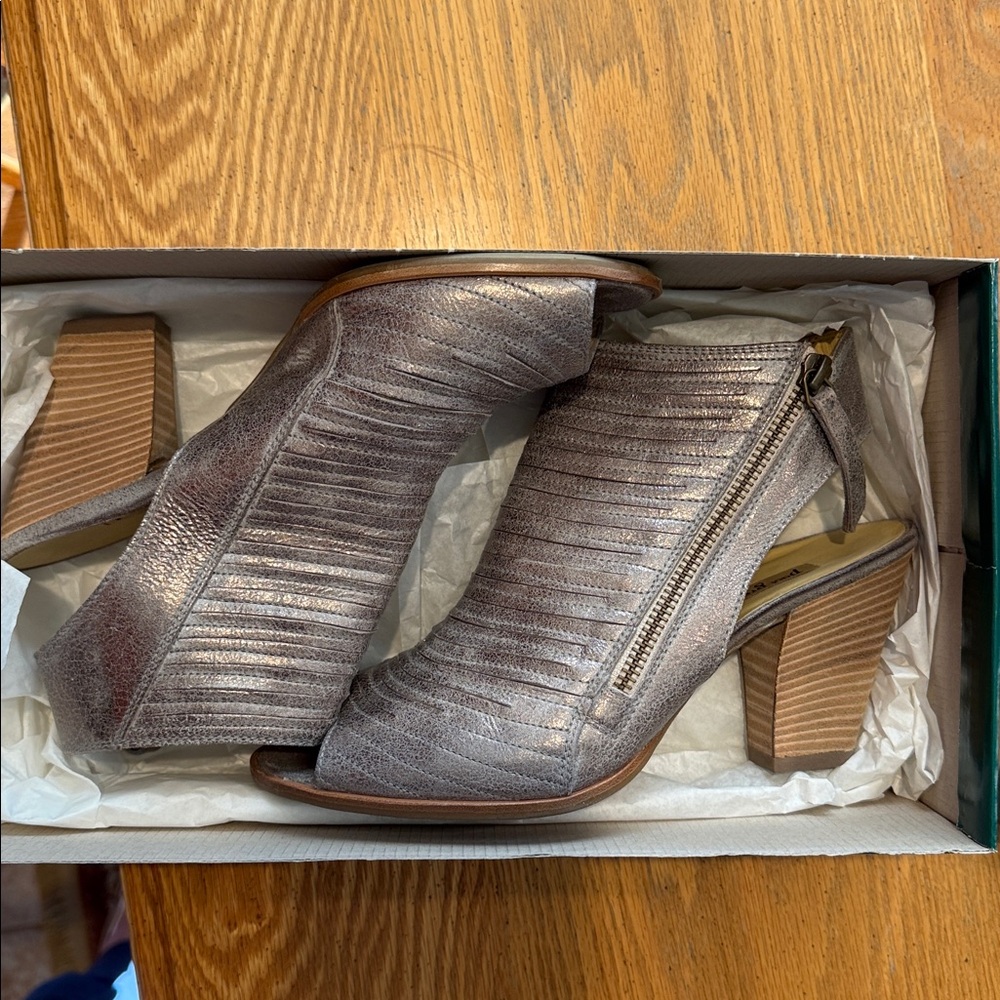 Paul Green “the day breaker” shoe